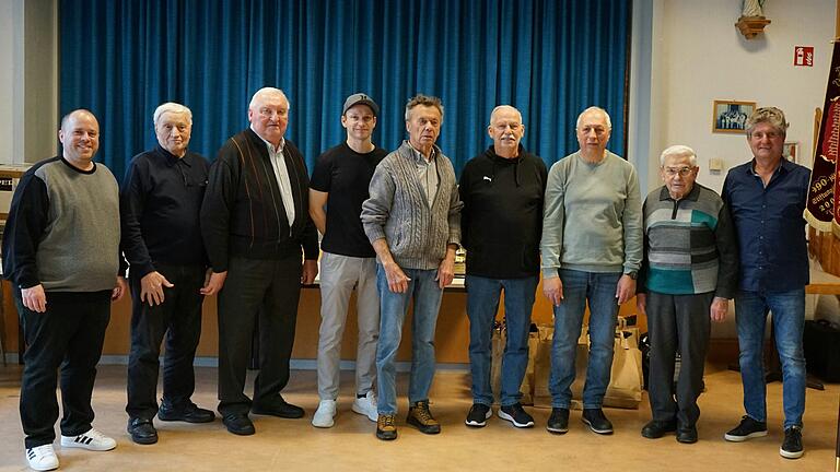Der Radfahrverein Concordia Birkenfeld ehrte am Jahrtag langjährige Mitglieder. Der Radfahrverein Concordia Birkenfeld ehrte am Jahrtag langjährige Mitglieder.