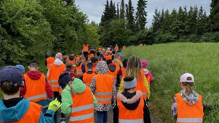 Müllsammelaktion der Gartenstadtschule.