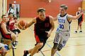 TSV Brendlorenzen erfolgreich auf Korbjagd       -  Der TSV Brendlorenzen (links Eduard Reberg, Archivbild) ging in der Basketball-Bezirksklasse Ost erfolgreich auf Korbjagd. Gegen das punktlose Schlusslicht SG Oerlenbach/Ebenhausen II gelang ein 116:43 (60:16)-Kantersieg. Von Beginn an  ließen die Gastgeber ihrem Gast nicht den Hauch einer Chance. Vivian Frey glänzte mit 38 Punkten. Er baute sein Konto auf 175 Punkte auf. Das bedeutet einen Schnitt von 21,9 pro Match und Platz zwei in der Liste der besten Werfer knapp hinter Niklas Öchsner (SG Mainfrankenbahn Heuchelhof II, 22,6). Die restlichen Punkte für den Tabellendritten erzielten Eduard Reberg (20), Eduard Rogozin (18), Karol Grabowski (13), Jakob Hein (13), Bojan Krizanovic (10) und Valeri Denk (4).