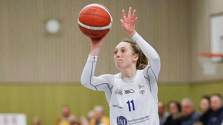 Auch 17 Punkte von Jessica Hanson halfen den QOOL Sharks Würzburg nicht, um die Bender Baskets Grünberg im heimischer Halle zu besiegen. Im Rückspiel am Montag müssen sie einen 14-Punkte-Rückstand aufholen.