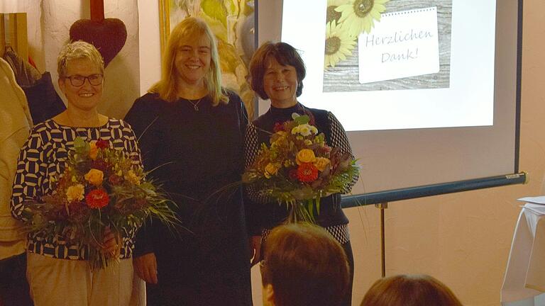 Auf dem Foto Einsatzleitung Rita Brosch, MR Geschäftsführerin Elke Schrenk, 1. Vors. FD-Ring Johanna Wurster.
