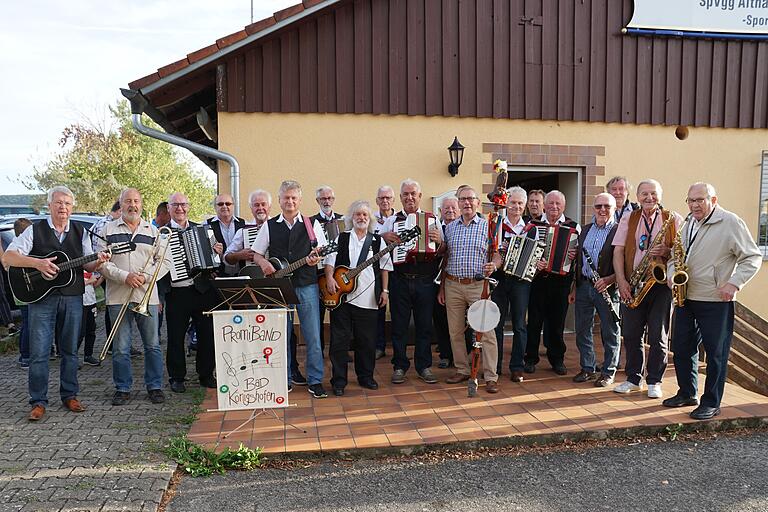 Die Promiband tritt beim&nbsp;'Abend der Inklusion“ in Wollbach auf.