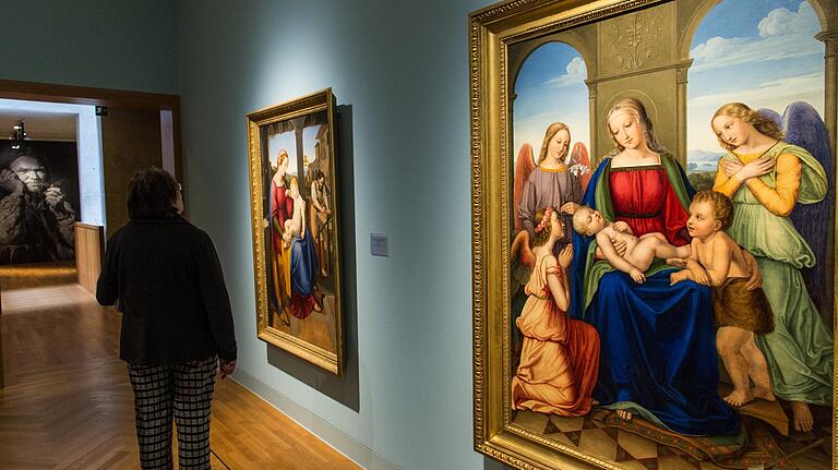 Zwei Madonnen, links von Friedrich Wilhelm Schadow (um 1820), rechts von Louise Seidler (1823). Seidler bringt auf selbem Format erheblich mehr Figuren unter – auch ein Ansatz, gegen männliche Konkurrenz zu bestehen, schließlich zahlen Kunden pro gemalte Figur. Zwei Madonnen, links von Friedrich Wilhelm Schadow (um 1820), rechts von Louise Seidler (1823). Seidler bringt auf selbem Format erheblich mehr Figuren unter – auch ein Ansatz, gegen männliche Konkurrenz zu bestehen, schließlich zahlen Kunden pro gemalte Figur.