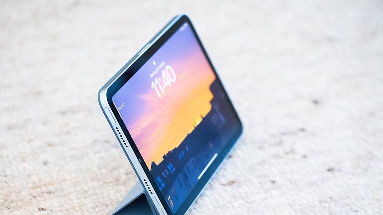 iPad mini 2024 - 8,3 Zoll Bildschirmdiagonale, A17-Pro-Chip und mehr Speicher: Das neu iPad mini in der 7. Generation. iPad mini 2024 - 8,3 Zoll Bildschirmdiagonale, A17-Pro-Chip und mehr Speicher: Das neu iPad mini in der 7. Generation.