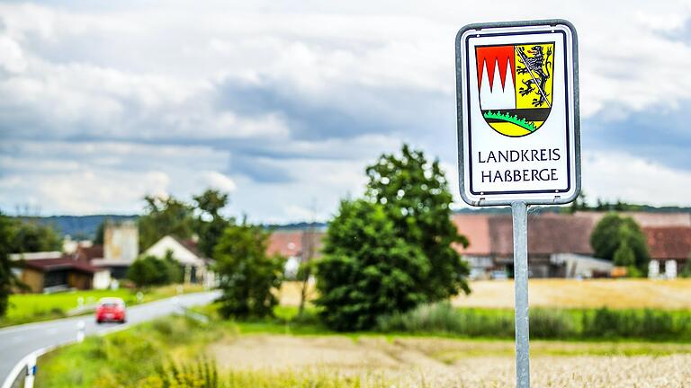 Knapp 85 000 Menschen leben im Landkreis Haßberge. Ihnen allen bietet die Main-Post bis Sonntag, 5. September, die Möglichkeit, die Lebensqualität in ihrer Wohngemeinde zu bewerten. Knapp 85 000 Menschen leben im Landkreis Haßberge. Ihnen allen bietet die Main-Post bis Sonntag, 5. September, die Möglichkeit, die Lebensqualität in ihrer Wohngemeinde zu bewerten.