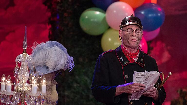 Darf die Feierwehrkapell'n wieder zur &bdquo;Fastnacht in Franken&ldquo;?       -  Norbert Neugirg und seine Altneihauser Feierwehrkapell'n ernteten heuer bei der &bdquo;Fastnacht in Franken&ldquo; viel Kritik. Im Februar dürfte die Gruppe aus der Oberpfalz aber dennoch wieder mit von der Partie sein.