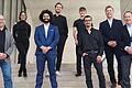 Beifall für junge Weltklasse-Gitarristen (von links): Christian Laier vom Musikforum Schweinfurt, die Preisträger Valentina Krempatic, Pedro Aguiar, Stanislav Steshenko, Nils Kurzyca, Guilherme Gomes Raminhos und Sanel Redzic sowie Ralph-Uwe Johann (Musikforum).