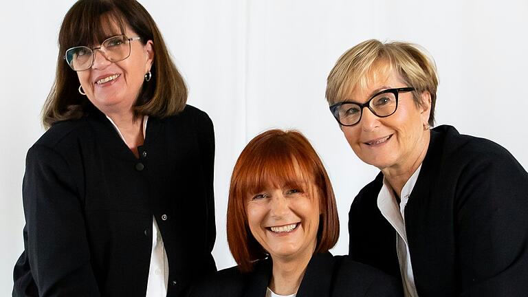 In der 'Glückssträhne' arbeitet ein Team aus Weggefährtinnen zusammen (von links): Christiane Schwertfeger-Göpfert, Silvia Bäcker und Romana Steinmetz. In der 'Glückssträhne' arbeitet ein Team aus Weggefährtinnen zusammen (von links): Christiane Schwertfeger-Göpfert, Silvia Bäcker und Romana Steinmetz.
