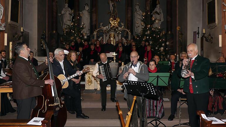 'Wenn's im Spessart Weihnacht wird' - so lautete das Motto des Weihnachtskonzerts in&nbsp;der Pfarrkirche St. Margaretha in Esselbach.