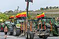 Umgedrehte Deutschlandflaggen wehten auf der Bauerndemo am 31. August in Würzburg. Laut der Bayerischen Informationsstelle gegen Extremismus sind sie ein Erkennungszeichen von Rechtsextremisten.