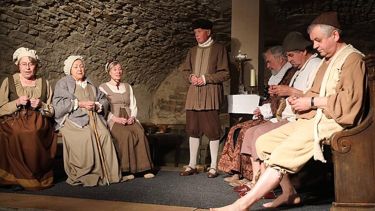 Das etwa 60-köpfige Ensemble des Kleinen Stadttheaters Gerolzhofen ist wegen Corona zur Untätigkeit verdammt. Eine Probenarbeit ist nicht möglich.