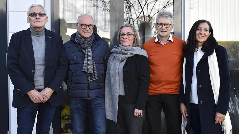 Sie wurden in den Ruhestand verabschiedet (von links): Gerhard Bock, Günther Mauder, Sabine Michaela Wenz (Geschäftsführung), Ernst Kerler und Ulrike Schwab.