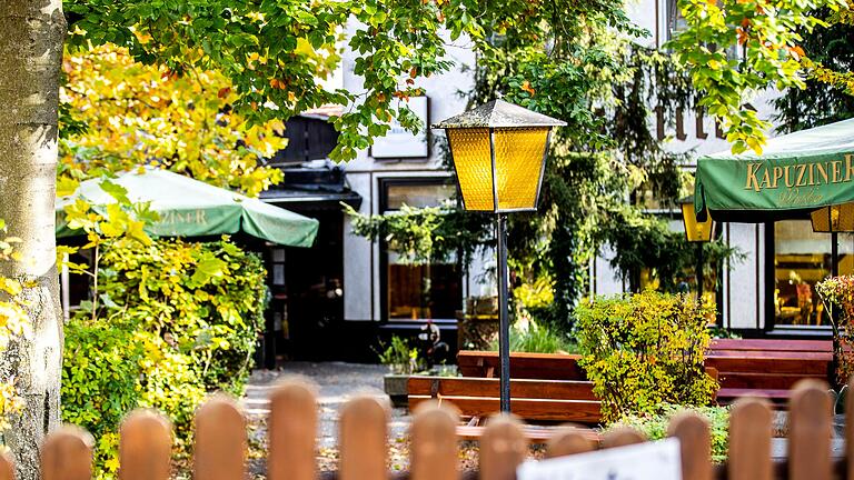 Der Biergarten der Sennhütte ist ein idyllischer Flecken, um sich zu stärken. Der Biergarten der Sennhütte ist ein idyllischer Flecken, um sich zu stärken.