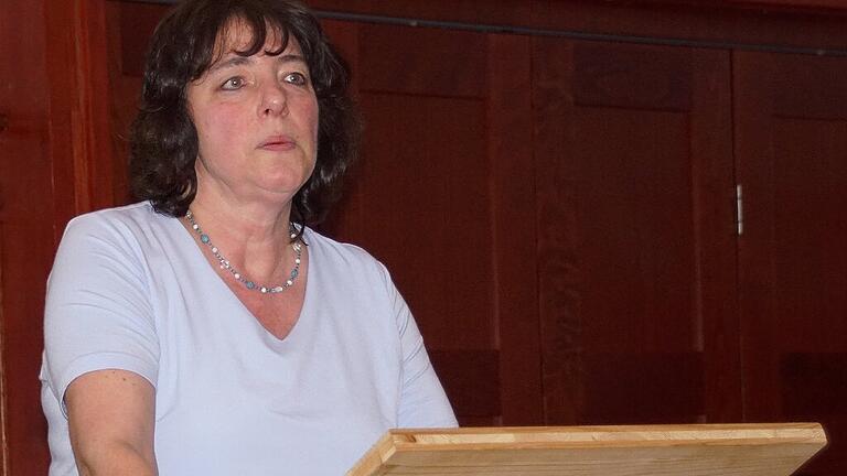 Tief in die Eigenheiten der fränkische Sprache führte Dr. Monika Fritz-Scheublein ihre interessierte Zuhörerschaft beim VHS-Vortrag in Zeil.