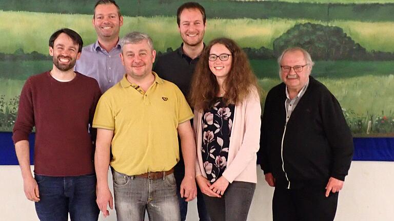 Im Bild (von links): Martin Spengler, Steffen Bonfig, Michael Götz, Philipp Gernert, Isabell Gernert und Otto Günther. Im Bild (von links): Martin Spengler, Steffen Bonfig, Michael Götz, Philipp Gernert, Isabell Gernert und Otto Günther.