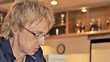 Der fränkische Thriller-Autor Volker Backert kommt in die Theaterstuben in Maßbach.       -  Der fränkische Thriller-Autor Volker Backert kommt in die Theaterstuben in Maßbach.
