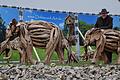 Solche und ähnliche Tierskulpturen aus Treibholz wollte der Ochsenfurter Kunsthändler Markus Schönrock am Schwanberg aufstellen.