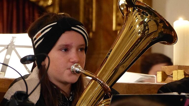 Unisono' lädt zum Adventskonzert ein: Das Nachwuchsorchester spielt am Samstag, 10. Dezember, in Pfersdorf. Unisono' lädt zum Adventskonzert ein: Das Nachwuchsorchester spielt am Samstag, 10. Dezember, in Pfersdorf. 