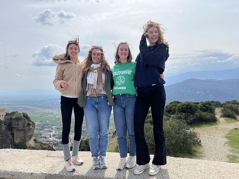 Ein Ausflug zu den Meteora Klöstern, die zum Weltkulturerbe gehören, war ein Highlight des Besuchs in Griechenland. Ein Ausflug zu den Meteora Klöstern, die zum Weltkulturerbe gehören, war ein Highlight des Besuchs in Griechenland.