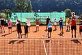 Bis zu 23 Kinder und Jugendliche beteiligten sich an den Tennis-Camps des TC RW Lohr mit Michael Rebele (Zweiter von rechts).