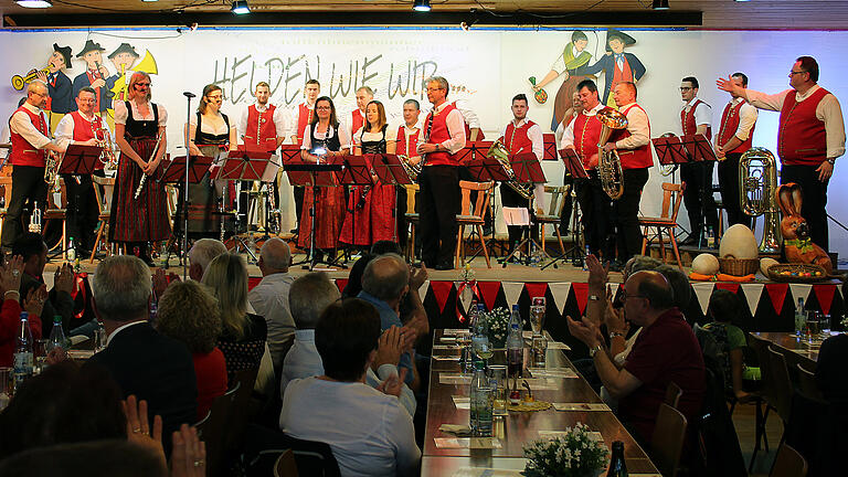 Zum letzten Mal lud die Blaskapelle Üchtelhausen zahlreiche Gäste zu ihrem Osterkonzert ein.