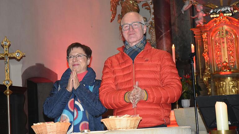 Die Sinnzeitgestalter Elfriede Schneider und Johannes Simon blickten gerührt auf die große Resonanz der letzten 'Sinnzeit'.