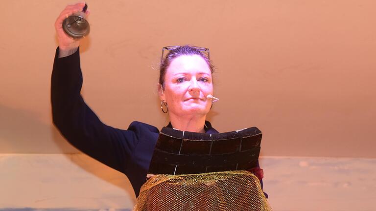 Iris Hönnl ist die neue Gemeindedienerin. Iris Hönnl ist die neue Gemeindedienerin.