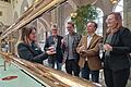 Verkostung der Bad Kissinger Heilwässer.       -  Verkostung der Bad Kissinger Heilwässer. Das Bild zeigt von links: Gesundheitslotsin Julia Schmitt, Projektleiter Bernhard Büttner (Staatliche Bauamt), Restaurator Jens Wagner (Amt für Denkmalpflege), Otmar Gerhard (Fachbereichsleiter Hochbau, Staatliche Bauamt) und Sylvie Thormann (Kurdirektorin und Geschäftsführerin der Bayer. Staatsbad Bad Kissingen GmbH).