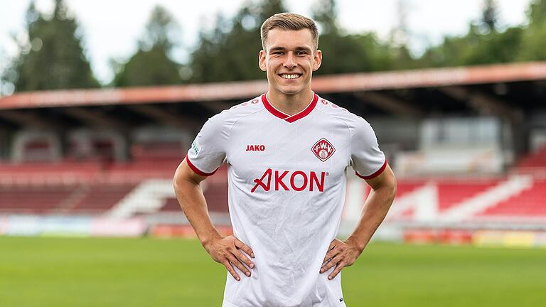 Marius Wegmann von den Würzburger Kickers. Marius Wegmann von den Würzburger Kickers.