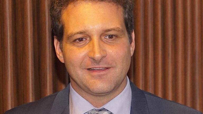 Bezirksgeschäftsführer Carsten Vetter war Festredner. Bezirksgeschäftsführer Carsten Vetter war Festredner.