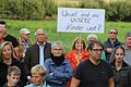 Zum ersten Schultag in der Gemeinde Kolitzheim gab es nicht nur große Schultüten für die Erstklässler, sondern auch eine Demonstration für einen Grundschulneubau.