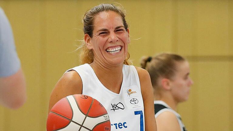 Ihr Trainer verlieh ihr den Titel 'Rebound-Monster': Raphaela Jochimczyk vom TV Marktheidenfeld war im Heimspiel gegen Chemnitz die Chefin unter dem Korb.