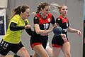 Kleines Wunder an der Sinn: Die Handballerinnen des FC Bad Brückenau (am Ball: Sophie Gundelach) sichern sich in buchstäblich letzter Sekunde den Klassenerhalt in der Bezirksoberliga.       -  Kleines Wunder an der Sinn: Die Handballerinnen des FC Bad Brückenau (am Ball: Sophie Gundelach) sichern sich in buchstäblich letzter Sekunde den Klassenerhalt in der Bezirksoberliga.