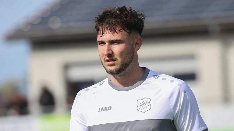 Vincent Held brachte den FC Geesdorf mit seinem Führungstor in Neumarkt auf die Siegerstraße. Vincent Held brachte den FC Geesdorf mit seinem Führungstor in Neumarkt auf die Siegerstraße.