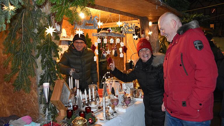Großen Besucherzuspruch hat der Weihnachtsmarkt in Partenstein trotz Minusgraden erlebt.