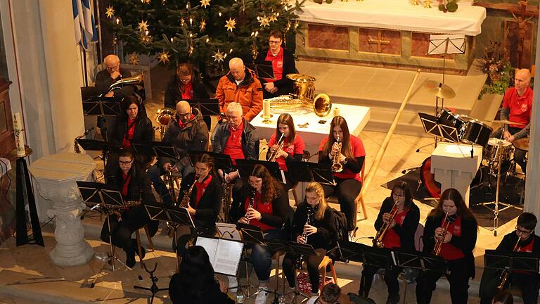 Riedbachtaler musizieren beim Mechenrieder Advent.