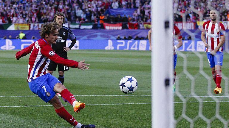 Antoine Griezmann - Antoine Griezmann trift per Strafstoß für Atlético. Foto: Enrique de la Fuente Antoine Griezmann - Antoine Griezmann trift per Strafstoß für Atlético. Foto: Enrique de la Fuente
