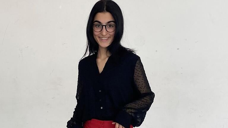 Cansu-Alela Can. Cansu-Alela Can.