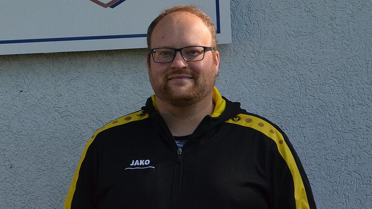 Interimsweise wieder Trainer des TSV Stetten/Rhön: Oliver Zehe. Interimsweise wieder Trainer des TSV Stetten/Rhön: Oliver Zehe.
