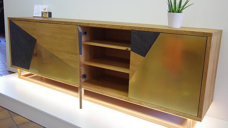 3. Platz: Sideboard von Tim Faust - 3. Platz: Sideboard von Tim Faust 3. Platz: Sideboard von Tim Faust - 3. Platz: Sideboard von Tim Faust