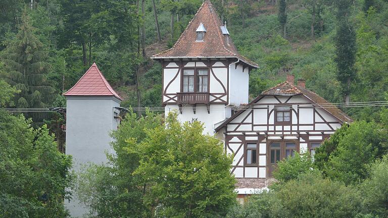 Mit einem Wasserkraftwerk im Waldschlösschen zwischen Hafenlohr und Windheim begann die Elektrifizierung von Marktheidenfeld.