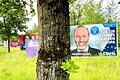 Manfred Weber, Spitzenkandidat der CSU für die Europawahl 2024, hier auf einem Wahlplakat in Haßfurt, hat im Landkreis Haßberge deutlich mehr Stimmen erhalten als im Bayerndurchschnitt.