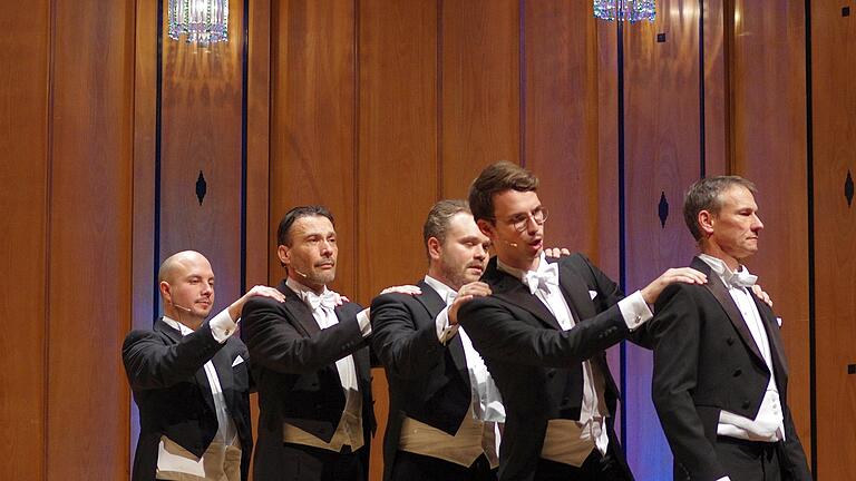 Ein musikalisch-nostalgische Zeitreise boten die „Munich Harmonists“. - Ein musikalisch-nostalgische Zeitreise boten die „Munich Harmonists“. Ein musikalisch-nostalgische Zeitreise boten die „Munich Harmonists“. - Ein musikalisch-nostalgische Zeitreise boten die „Munich Harmonists“.