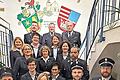 Unser Foto zeigt (vorne, von links): Die Vorsitzenden Michael Bindrum und Franziska Schneider, die Kommandanten Simon Sitzmann und Stefan Koch sowie ( 2. Reihe): Heidi Fuchs und Evi Kreuzer, (3. Reihe): Michaela Leitschuh, Monika Blum, Melanie Met...       -  Unser Foto zeigt (vorne, von links): Die Vorsitzenden Michael Bindrum und Franziska Schneider, die Kommandanten Simon Sitzmann und Stefan Koch sowie ( 2. Reihe): Heidi Fuchs und Evi Kreuzer, (3. Reihe): Michaela Leitschuh, Monika Blum, Melanie Metzung und Sebastian Kippes, (4. Reihe): Sandra Schärpf, Monika Hufnagel und Manuela Weigand sowie hinten Björn Brust, Sebastian Kreuzer und Hubert Nöth.