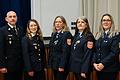 Die Geehrten (von links): Kreisbrandrat Florian List, Kreisjugendfeuerwehrwartin Maria Son, Michaela Furth, Sylvia Väthröder, Katja Street und Jaqueline Ratka.