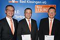 Vorstand Michael Kaiser (von links) gratulierte Wolfgang Kleinheinz und Bernhard Wagner. Foto: Beatrix Lieb       -  Vorstand Michael Kaiser (von links) gratulierte Wolfgang Kleinheinz und Bernhard Wagner. Foto: Beatrix Lieb