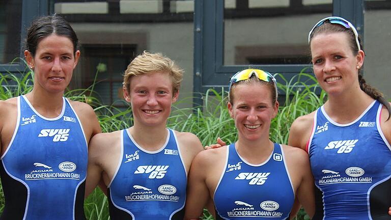 Lieben das Schwimmen, Radfahren und Laufen: Die Triathletinnen (von links) Anine Hell, Lisa Heinrichs, Lea Cagol und Laura Zimmermann – der harte Kern des SV05-Zweitliga-Teams. Lieben das Schwimmen, Radfahren und Laufen: Die Triathletinnen (von links) Anine Hell, Lisa Heinrichs, Lea Cagol und Laura Zimmermann – der harte Kern des SV05-Zweitliga-Teams.