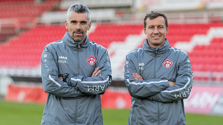 Weder verwandt noch verschwägert: Der neue Kickers-Trainer Danny Schwarz (links) und Assistent Benny Schwarz. Weder verwandt noch verschwägert: Der neue Kickers-Trainer Danny Schwarz (links) und Assistent Benny Schwarz.