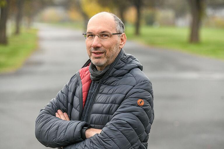 Ralf Duggen hat nach Umsonst & Draußen die Verantwortung für das Straßenmusik-Festival StraMu übernommen. An der Ticketpreis-Situation leiden aus seiner Sicht vor allem kleinere Acts. Ralf Duggen hat nach Umsonst & Draußen die Verantwortung für das Straßenmusik-Festival StraMu übernommen. An der Ticketpreis-Situation leiden aus seiner Sicht vor allem kleinere Acts.