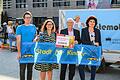 Damit die Skateboards weiter rollen: Scheckübergabe der Sparkassenstiftung an den Verein 'Stadt für Kinder' und die Stadt Würzburg (von links): Kilian Schick (Kommunale Jugendarbeit), Stadträtin Barbara Lehrieder (Vorsitzende Stadt für Kinder), Rainer Ankenbrand (Sparkassenstiftung Würzburg) und Katharina Hupp (stellv. Fachbereichsleitung Jugend und Familie, Stadt Würzburg).